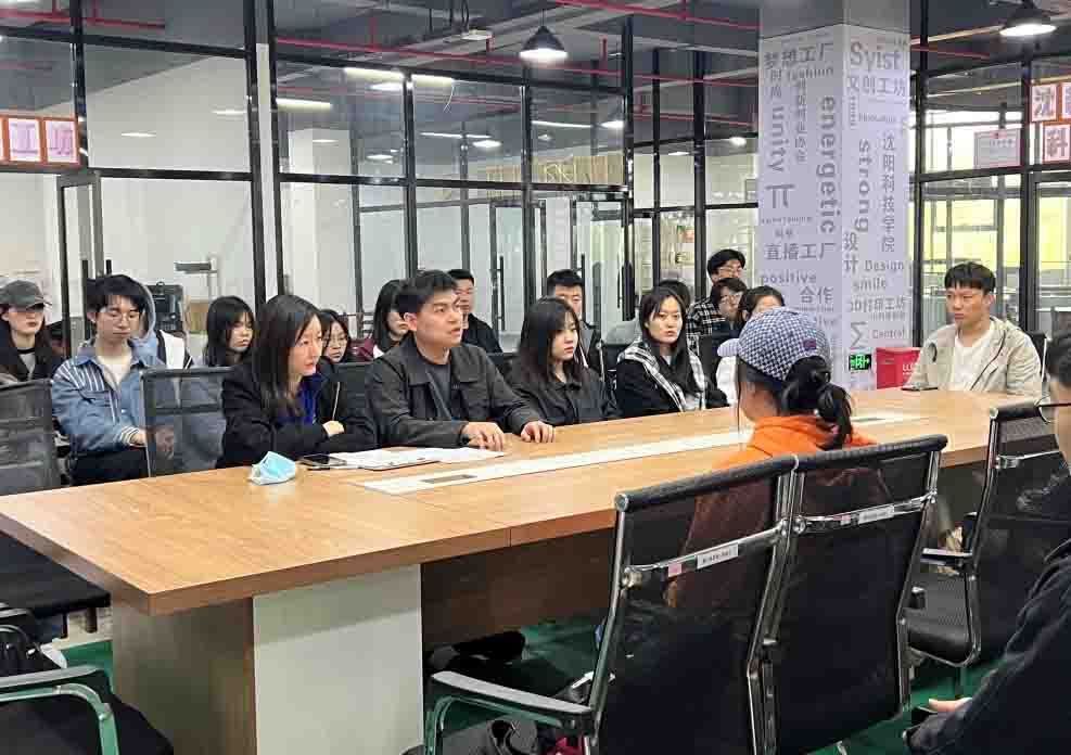 我校創新創業孵化基地衛生安全督查行動初見成效